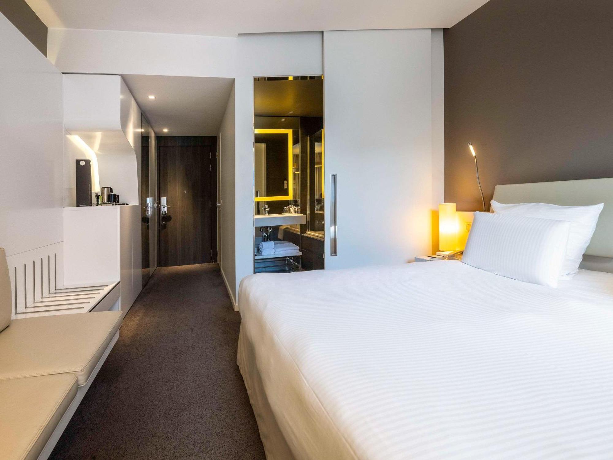 Pullman Centre Midi Hotel 4*