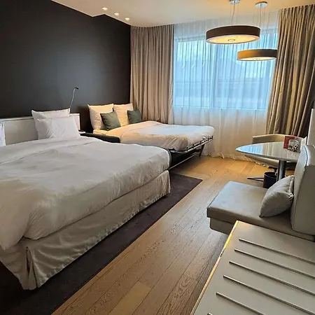 Pullman Brussels Centre Midi Hotel Saint-Gilles Exterior photo