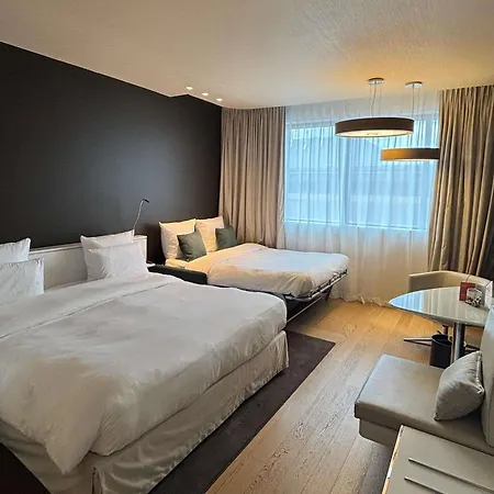 Pullman Brussels Centre Midi Hotel Saint-Gilles Exterior photo